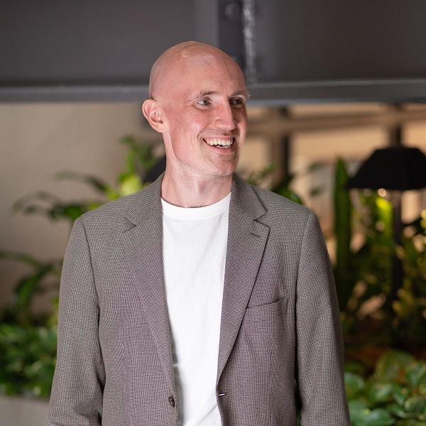 In a world first, Aussie tech company Sphere helps DCS turn credit card rewards into climate action In a world first, Aussie tech company Sphere helps DCS turn credit card rewards into climate action